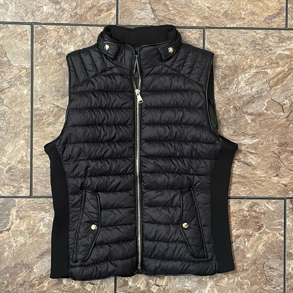 Black Love Tree vest size medium